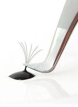 WIMPERN KLEBER